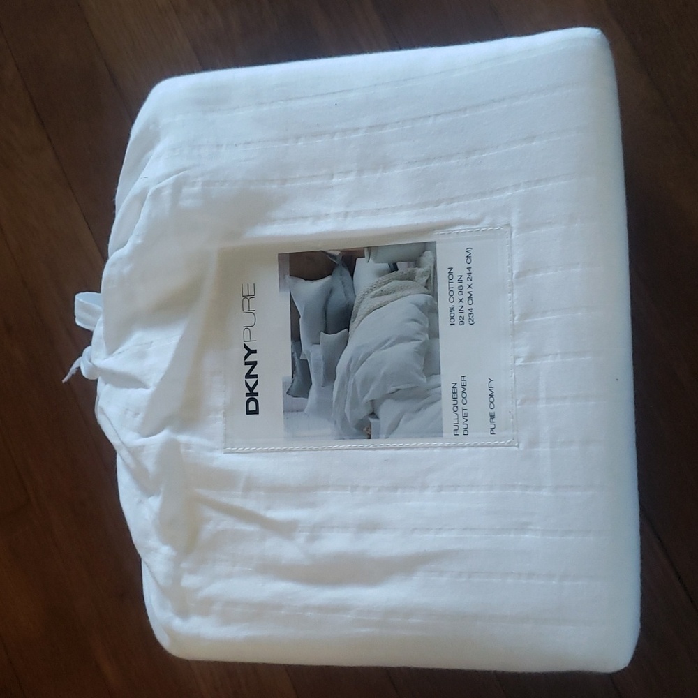 NEW DKNY PURE DUVET COVER